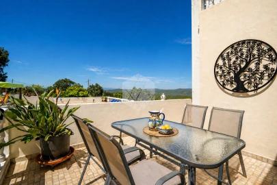 Moradia T6 para Venda em Loule (São Clemente)