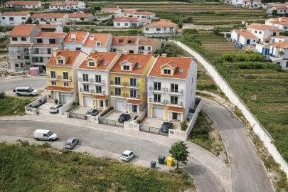 Terreno para Venda em Miragaia e Marteleira