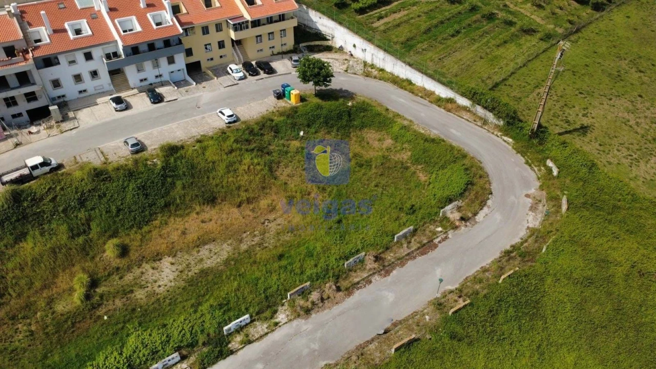 Terreno para Venda em Miragaia e Marteleira Foto 3