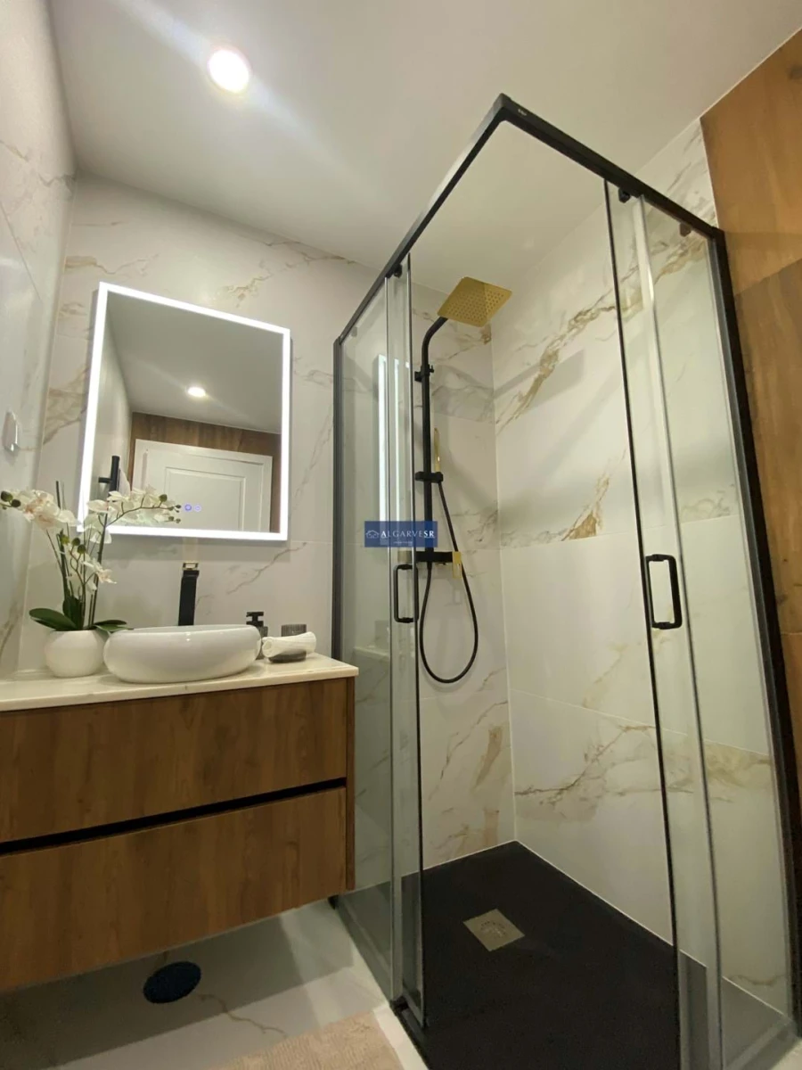 Apartamento T2 para Venda em Armação de Pera Foto 8