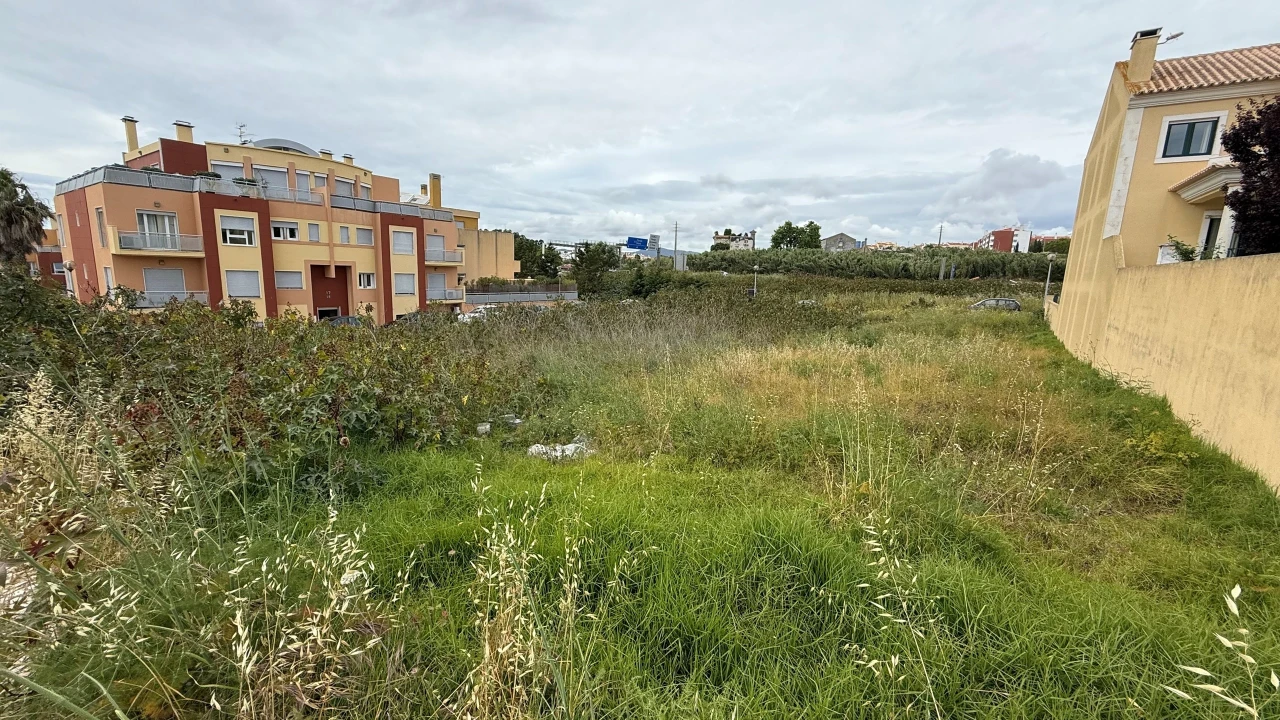 Terreno para Venda em Carcavelos e Parede Foto 32