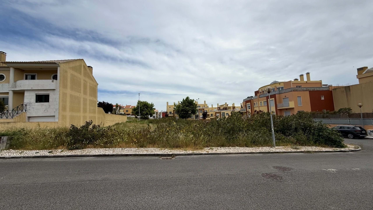 Terreno para Venda em Carcavelos e Parede Foto 28