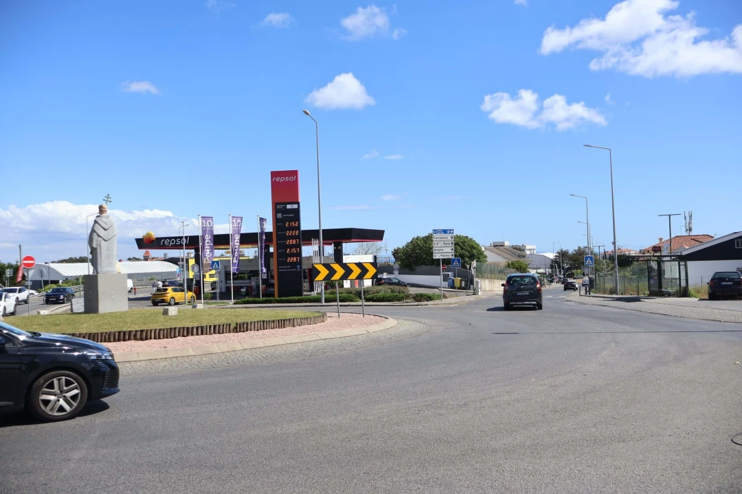 Terreno para Venda em Carcavelos e Parede Foto 46
