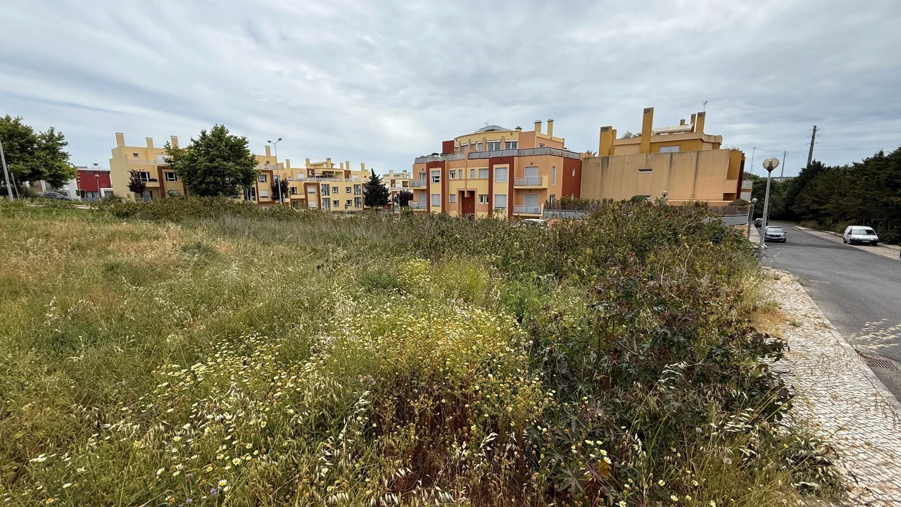Terreno para Venda em Carcavelos e Parede Foto 26