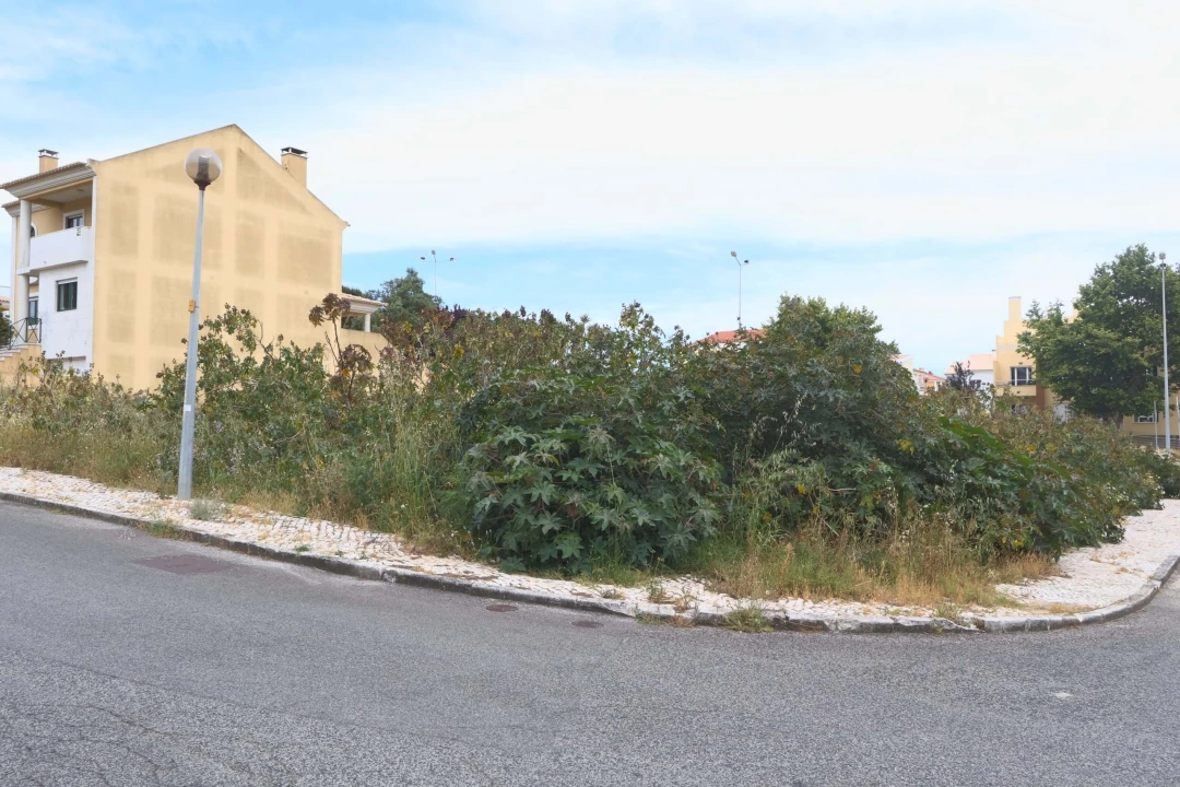 Terreno para Venda em Carcavelos e Parede Foto 12