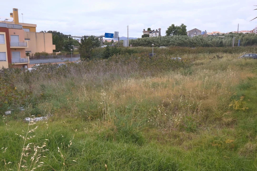 Terreno para Venda em Carcavelos e Parede Foto 19