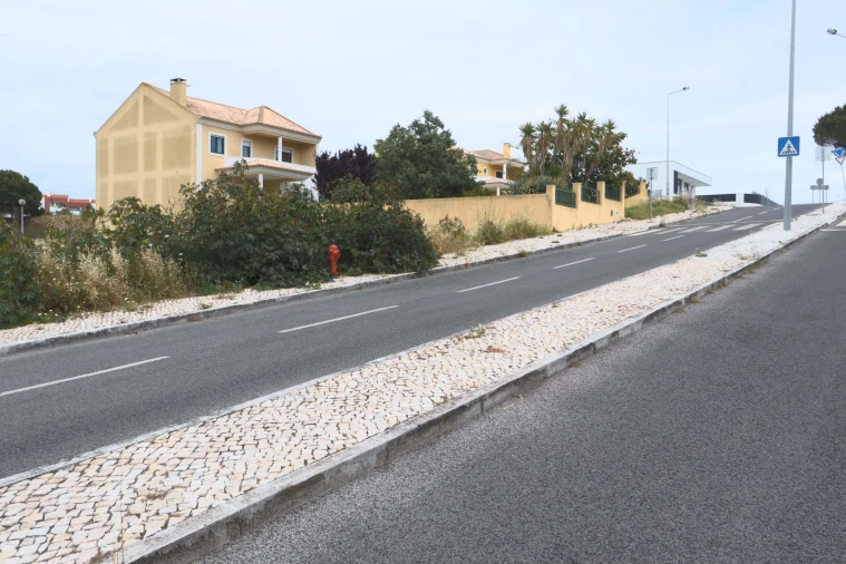 Terreno para Venda em Carcavelos e Parede Foto 20