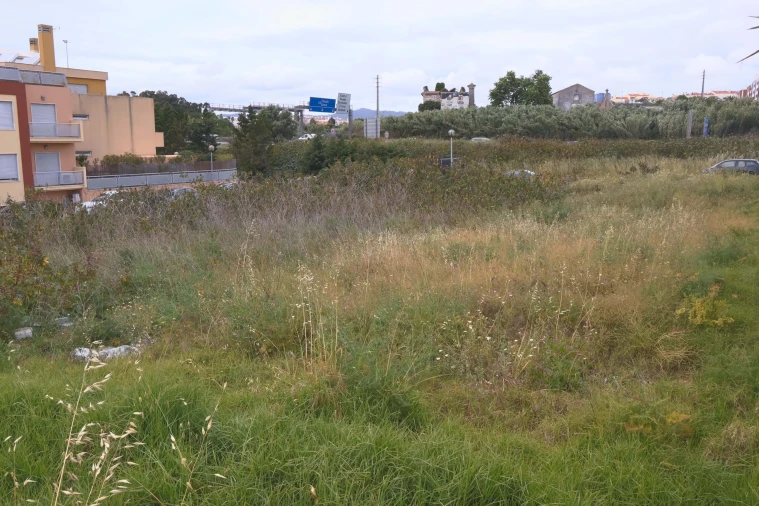 Terreno para Venda em Carcavelos e Parede Foto 19
