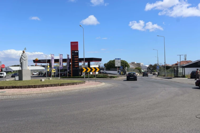 Terreno para Venda em Carcavelos e Parede Foto 42