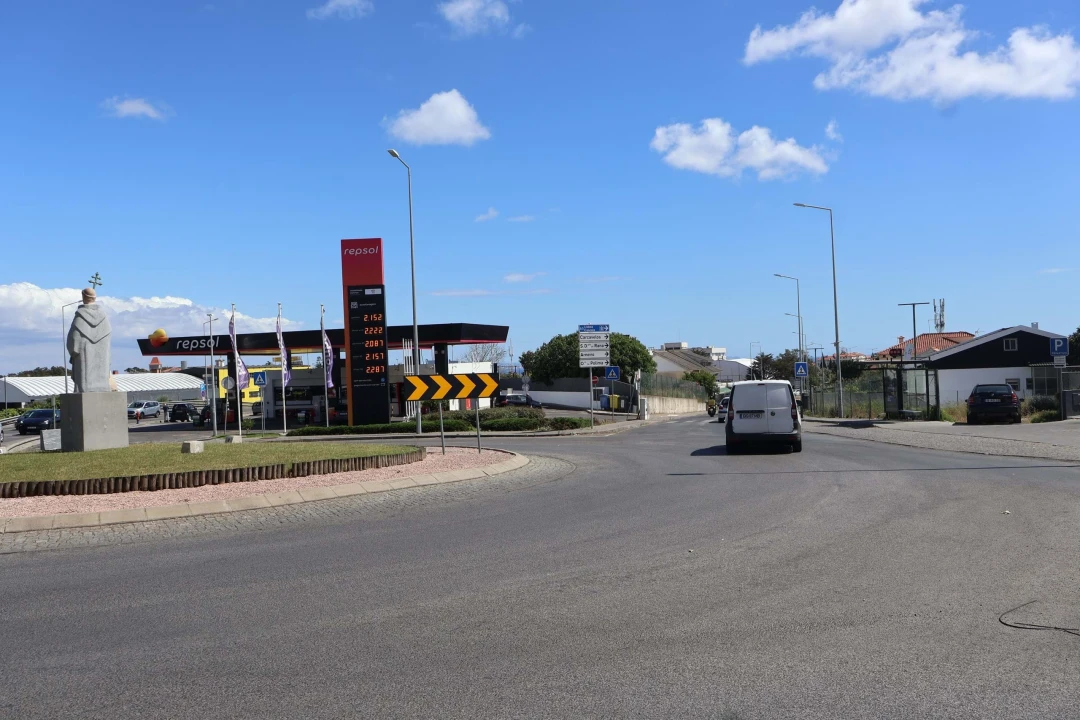 Terreno para Venda em Carcavelos e Parede Foto 41