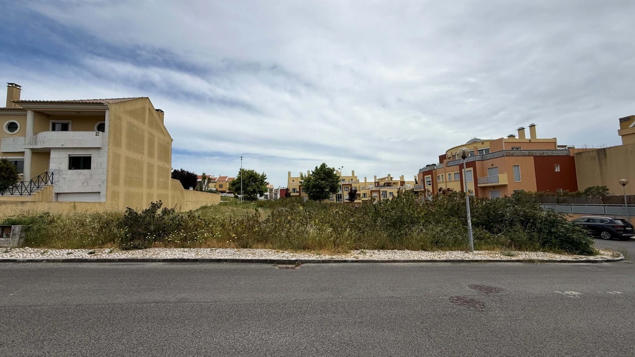 Terreno para Venda em Carcavelos e Parede Foto 29