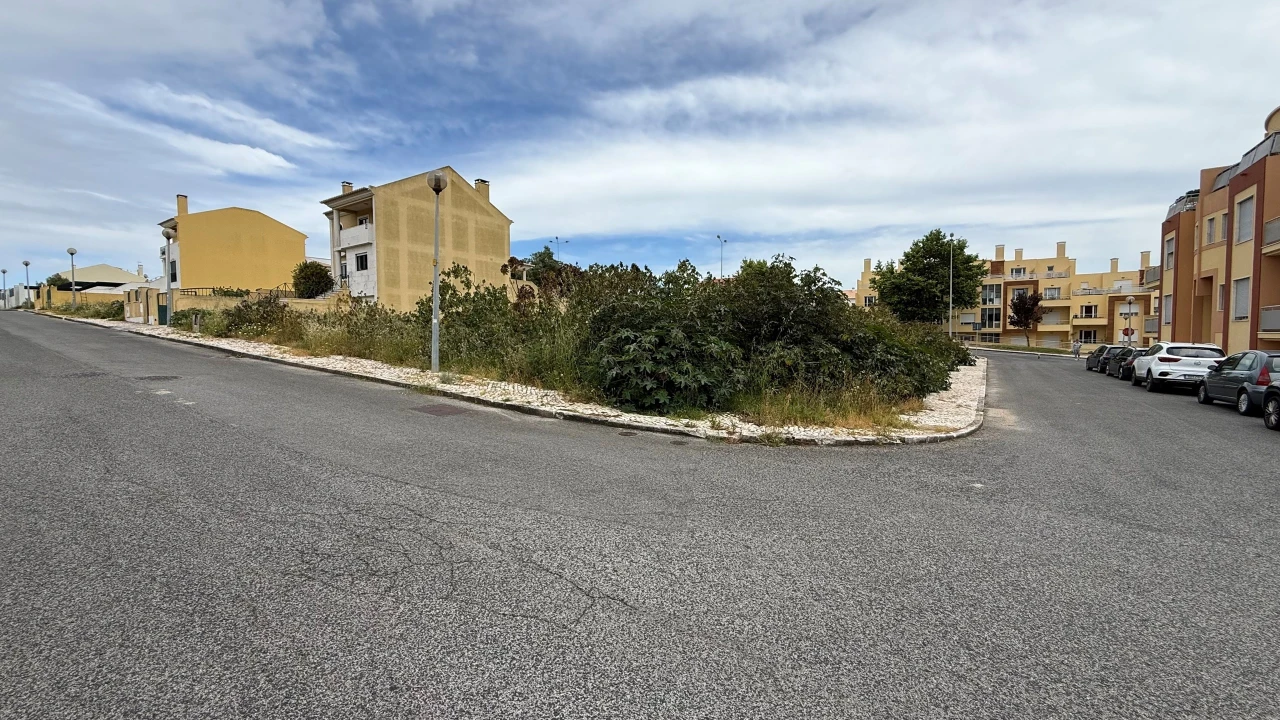 Terreno para Venda em Carcavelos e Parede Foto 31