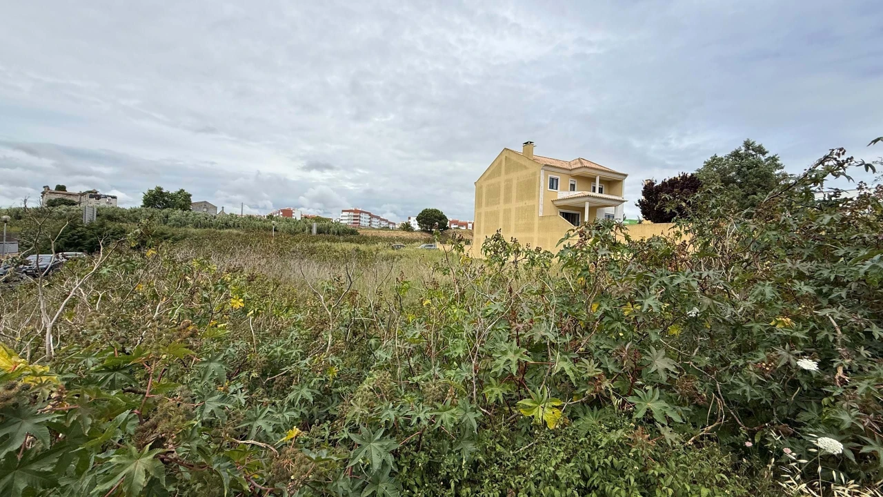 Terreno para Venda em Carcavelos e Parede Foto 44