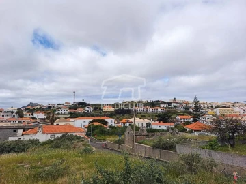 Moradia T4 para Venda em Porto Santo