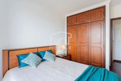 Apartamento T1 para Venda em São Martinho