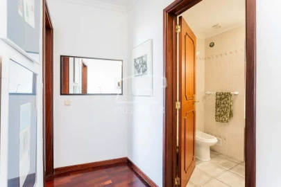 Apartamento T1 para Venda em São Martinho
