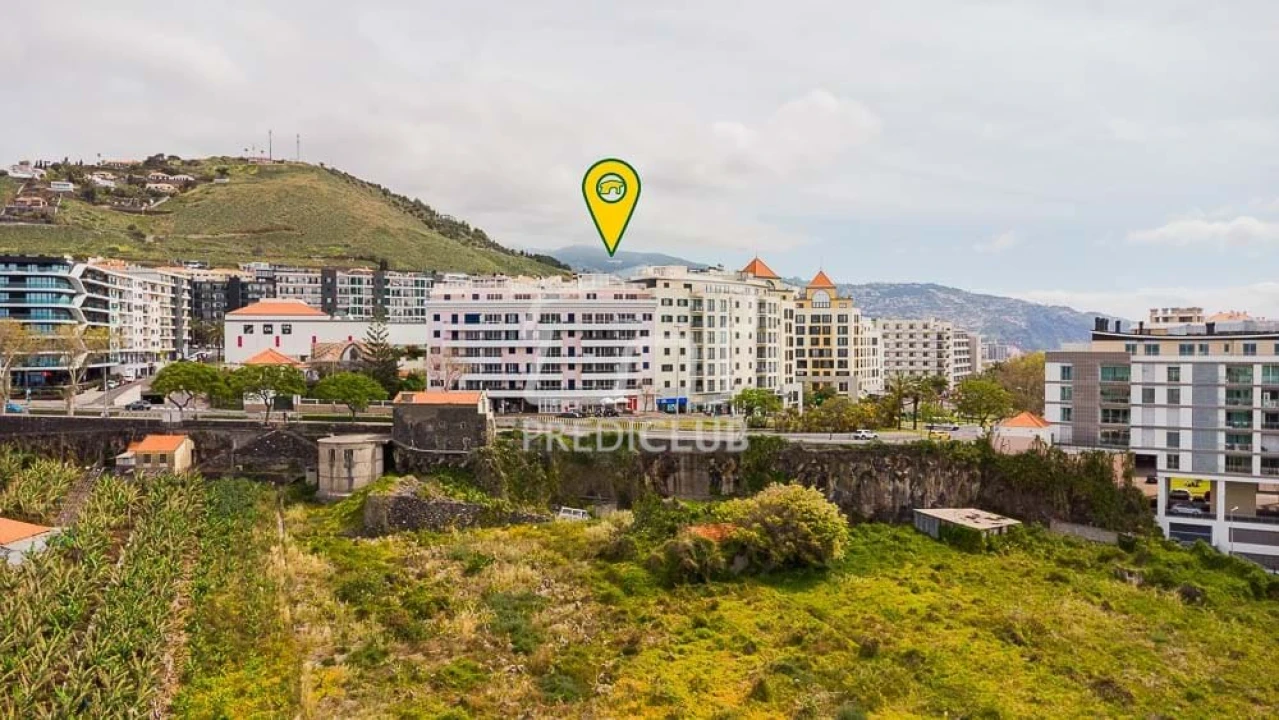 Apartamento T1 para Venda em São Martinho Foto 4