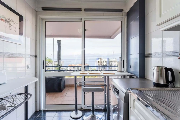 Apartamento T1 para Venda em São Martinho Foto 13