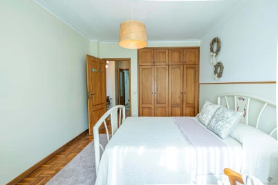 Apartamento T2 para Venda em Santa Maria da Feira, Travanca, Sanfins e Espargo