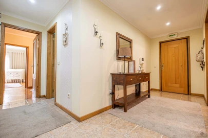 Apartamento T2 para Venda em Santa Maria da Feira, Travanca, Sanfins e Espargo