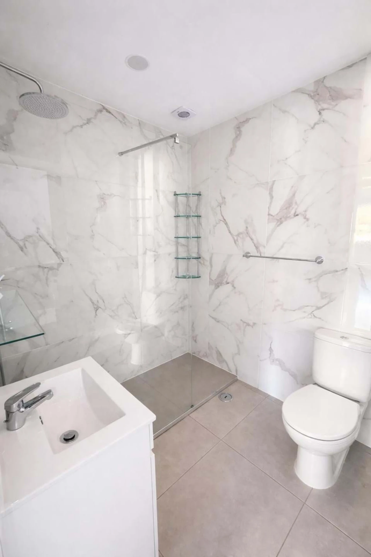 Apartamento T2 para Venda em Quarteira Foto 10