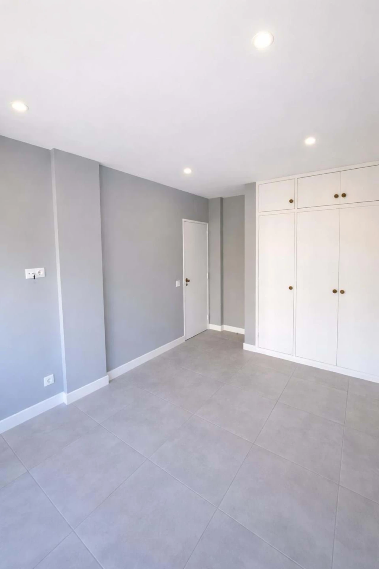 Apartamento T2 para Venda em Quarteira Foto 14