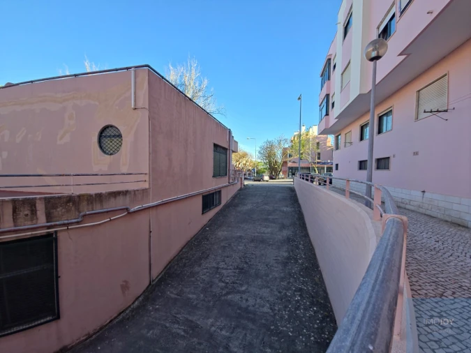 Garagem para Venda em Carcavelos e Parede Foto 8