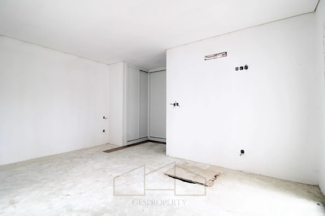 Moradia T4 para Venda em Fernao Ferro Foto 10