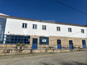 Negócio para Venda em Vila Nova de Foz Côa