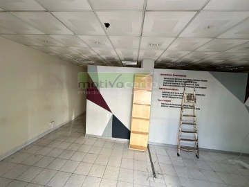 Loja para Arrendamento em Algueirão-Mem Martins