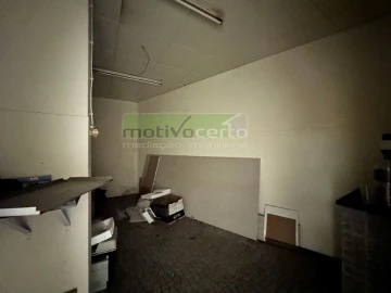 Loja para Arrendamento em Algueirão-Mem Martins