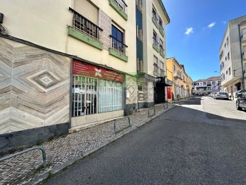 Loja para Arrendamento em Algueirão-Mem Martins
