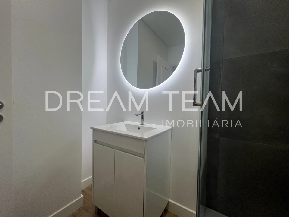 Apartamento T3 para Venda em São Domingos de Benfica Foto 20