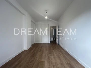 Apartamento T3 para Venda em São Domingos de Benfica