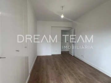 Apartamento T3 para Venda em São Domingos de Benfica