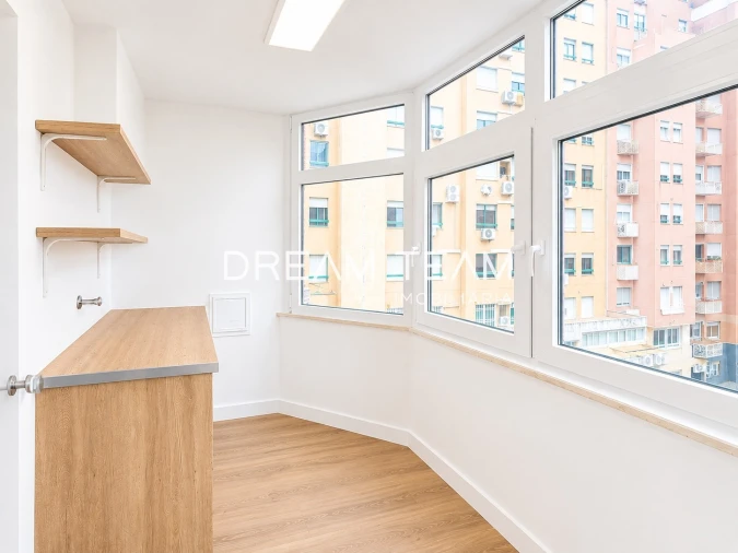 Apartamento T3 para Venda em São Domingos de Benfica Foto 4