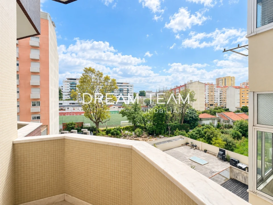 Apartamento T3 para Venda em São Domingos de Benfica Foto 15