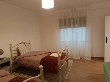Apartamento T2 para Venda em Seia, São Romão e Lapa dos Dinheiros