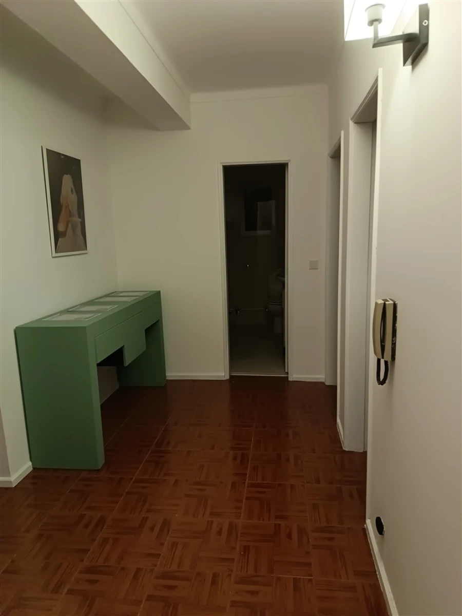 Apartamento T2 para Venda em Seia, São Romão e Lapa dos Dinheiros Foto 2