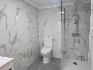 Moradia T2 para Venda em Funchal (São Pedro)