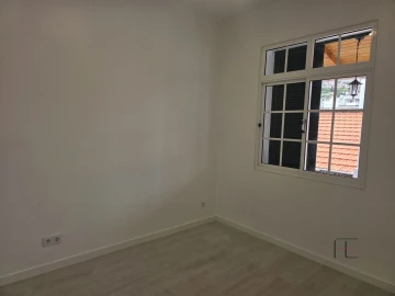 Moradia T2 para Venda em Funchal (São Pedro)