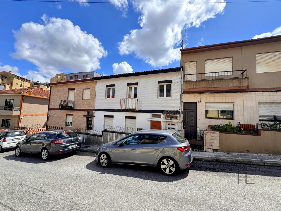 Apartamento T3 para Venda em Rio Tinto Foto 1