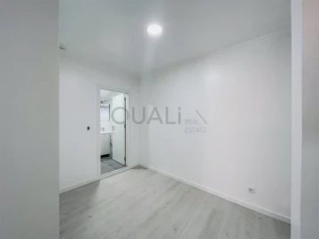 Moradia T2 para Venda em Funchal (São Pedro)
