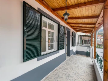 Moradia T2 para Venda em Funchal (São Pedro)