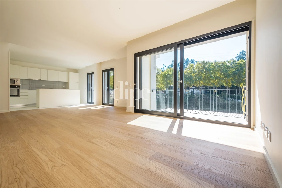 Apartamento T2 para Arrendamento em Candoso Santiago e Mascotelos Foto 2