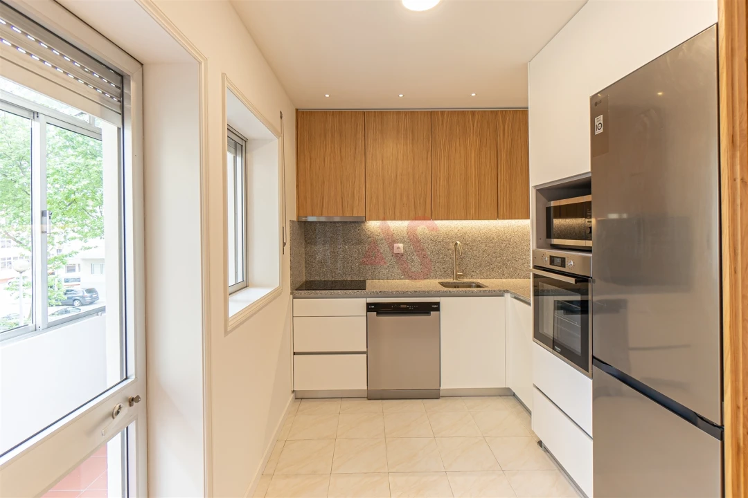 Apartamento T4 para Arrendamento em Castêlo da Maia Foto 1