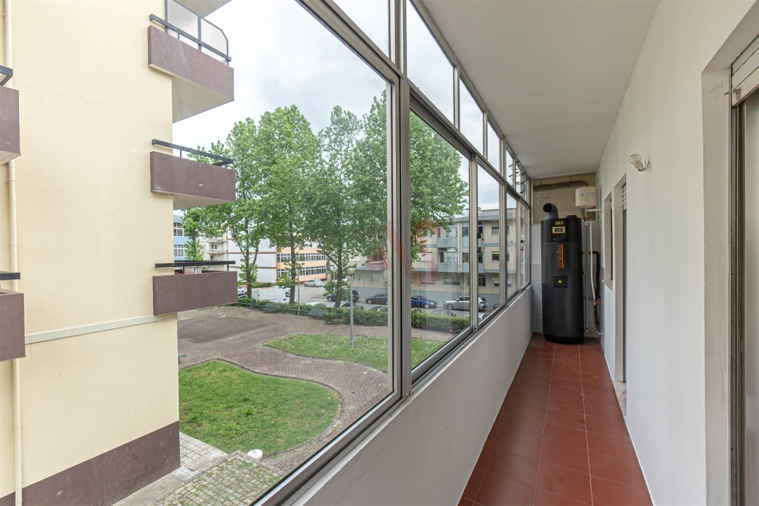 Apartamento T4 para Arrendamento em Castêlo da Maia Foto 28