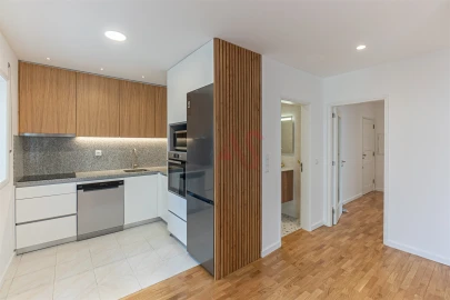 Apartamento T4 para Arrendamento em Castêlo da Maia