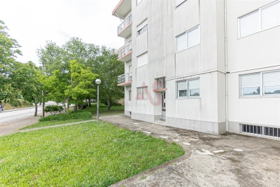 Apartamento T4 para Arrendamento em Castêlo da Maia