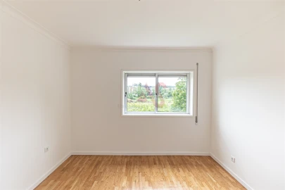 Apartamento T4 para Arrendamento em Castêlo da Maia